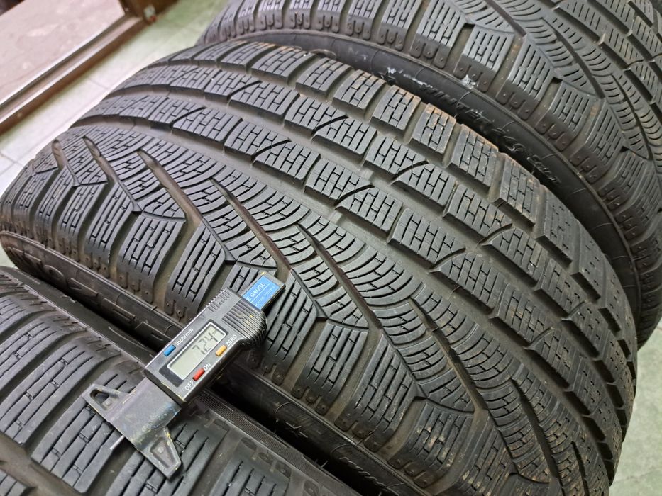 4 anvelope 255/35 R19 Pirelli