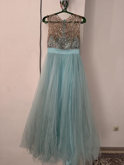 Продам бу платья в хорошем состояний