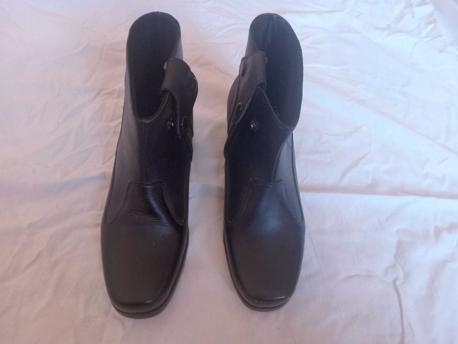 Обувки дамски естествена кожа чисто нови