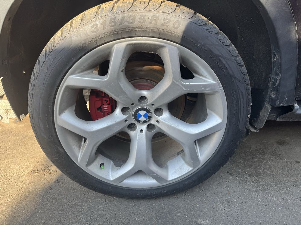Vand BMW X5 ,2009  3.0 Biturbo avariat