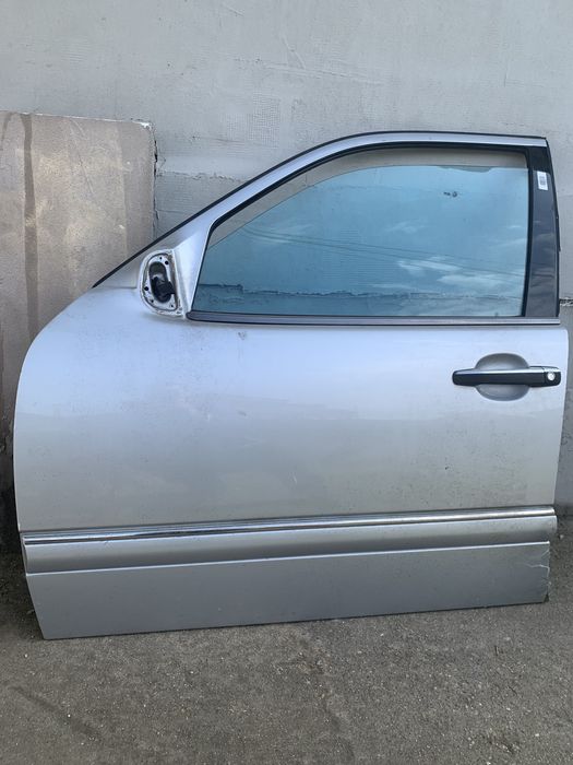 Лява врата за Mercedes W 210