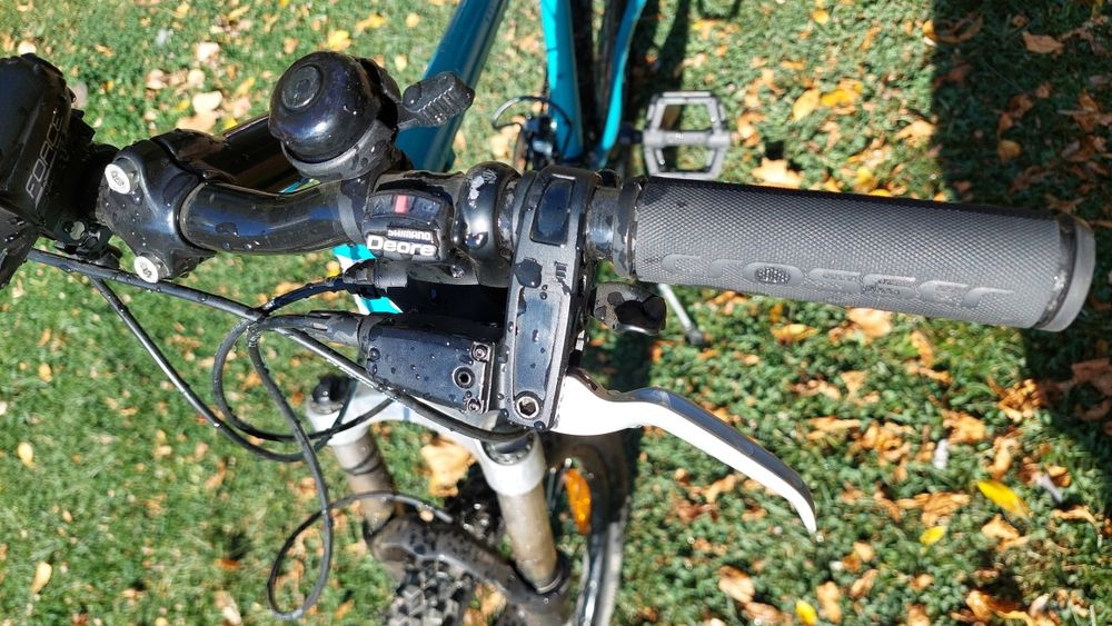 Bicicleta MTB  Scott, schimbătoare și frâne  Shimano