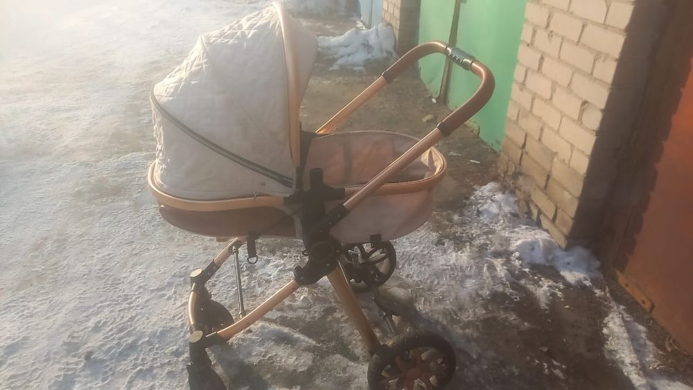 Продам детскую коляску