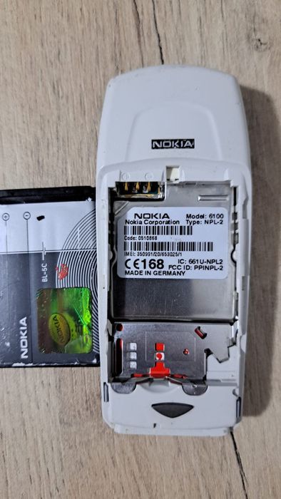 Nokia 6100 in stare buna