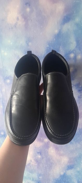 Продам туфли для мальчика