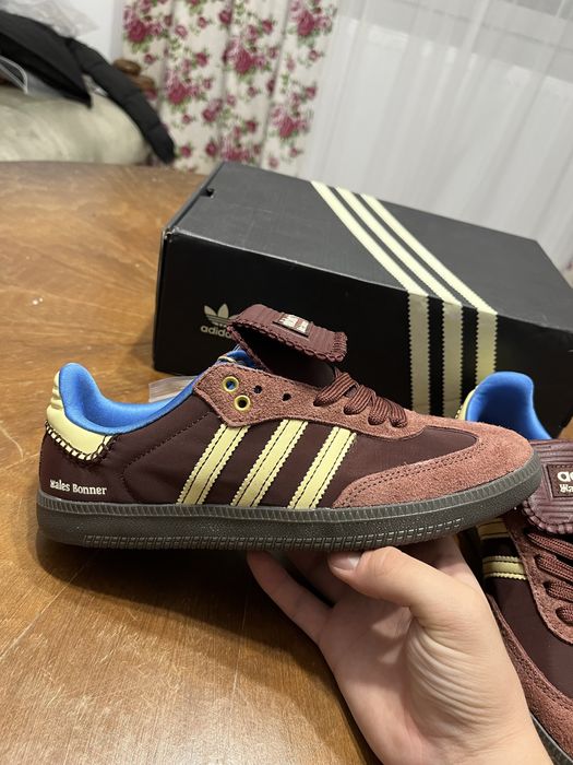 Papuci Adidas Wales Bonner