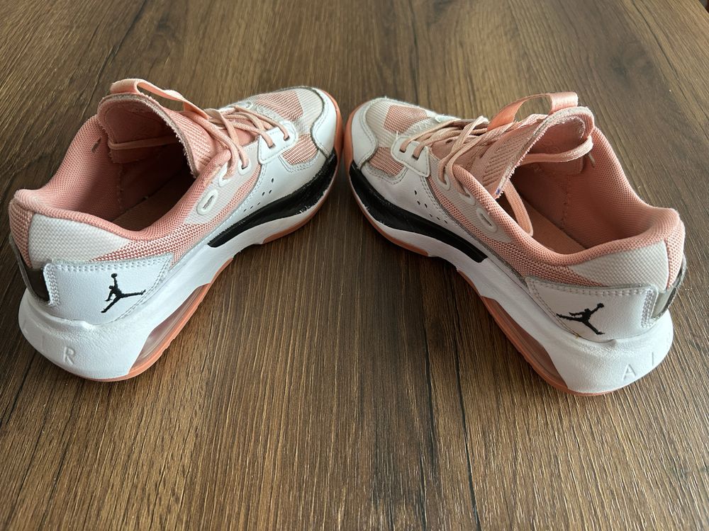 Nike Jordan Air 200E GS Trainers 35.5