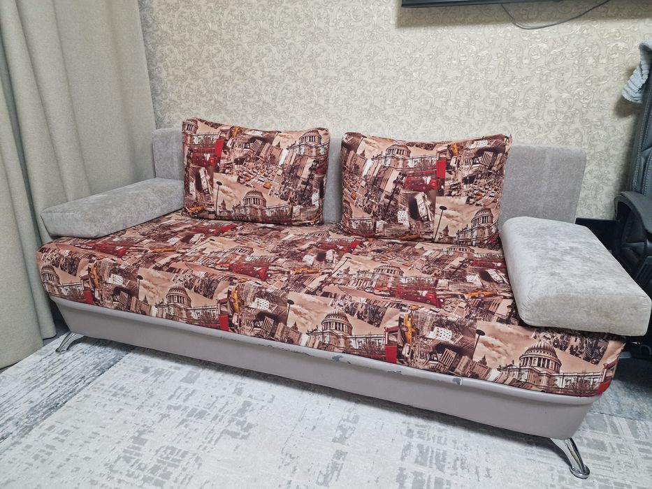 Продам тахту в нормальном состоянии