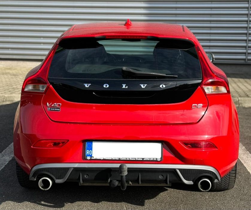 Volvo V40 D2 1.6D R Design