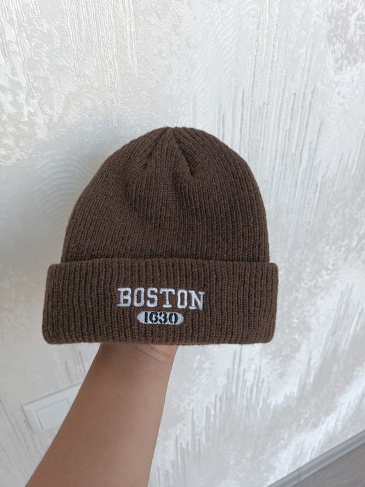 Trendagi Boston shapkalar