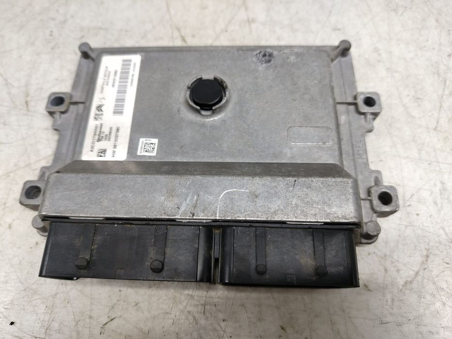 Calculator motor ecu 1.2 benzina 9815037580 9830510980 Opel Corsa F [