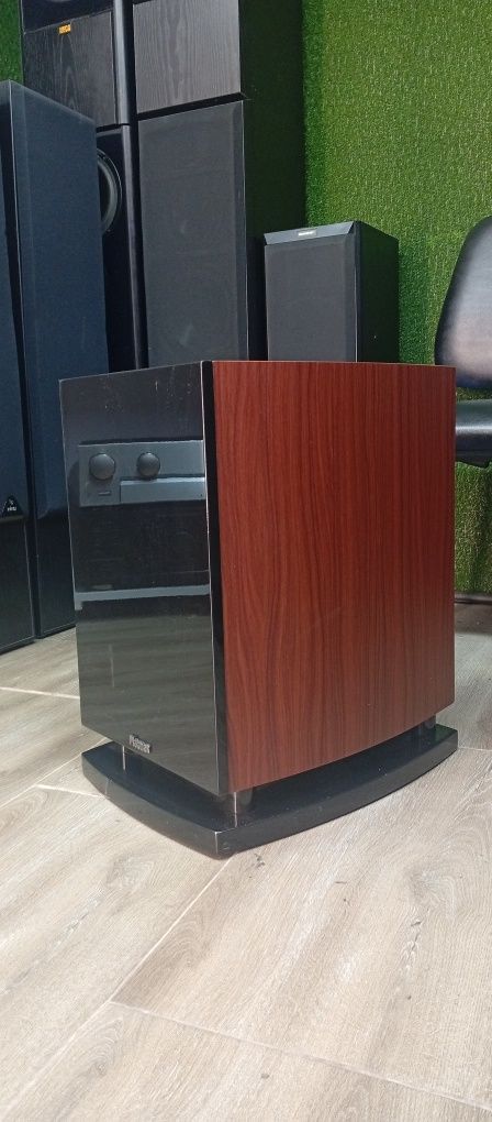 Активен субуфер MAGNAT QUANTUM 625A
