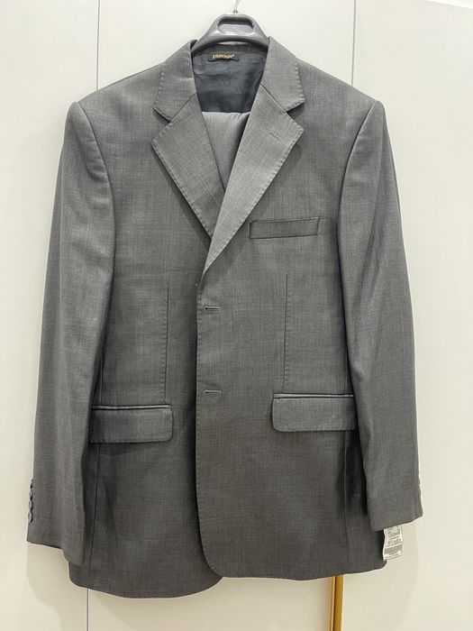 Продам новый костюм мужской