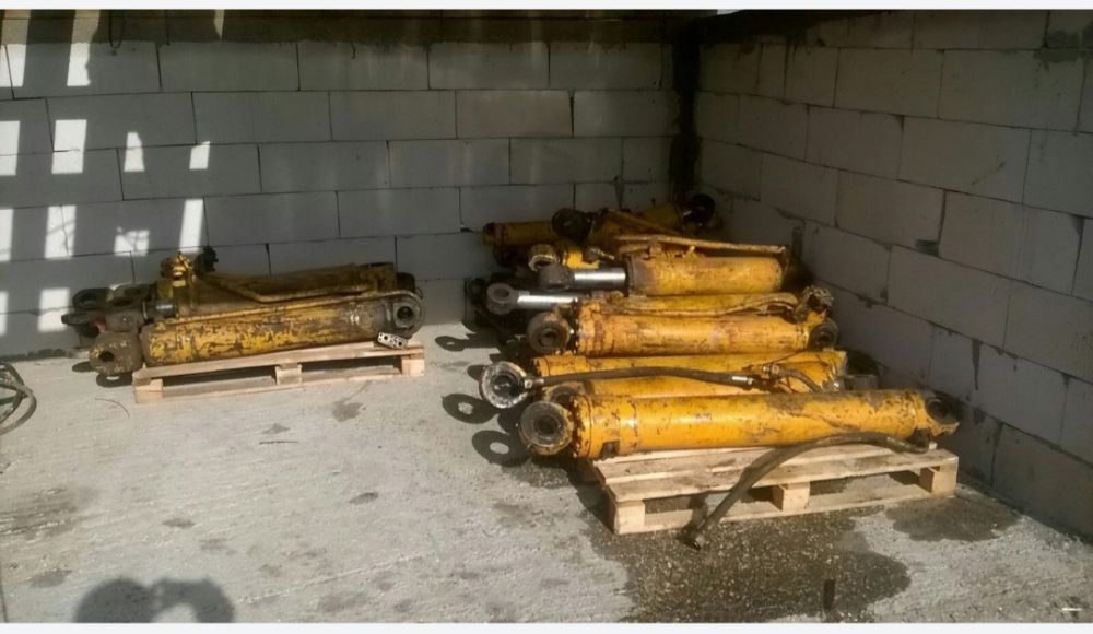 Piese Hanomag, Liebherr