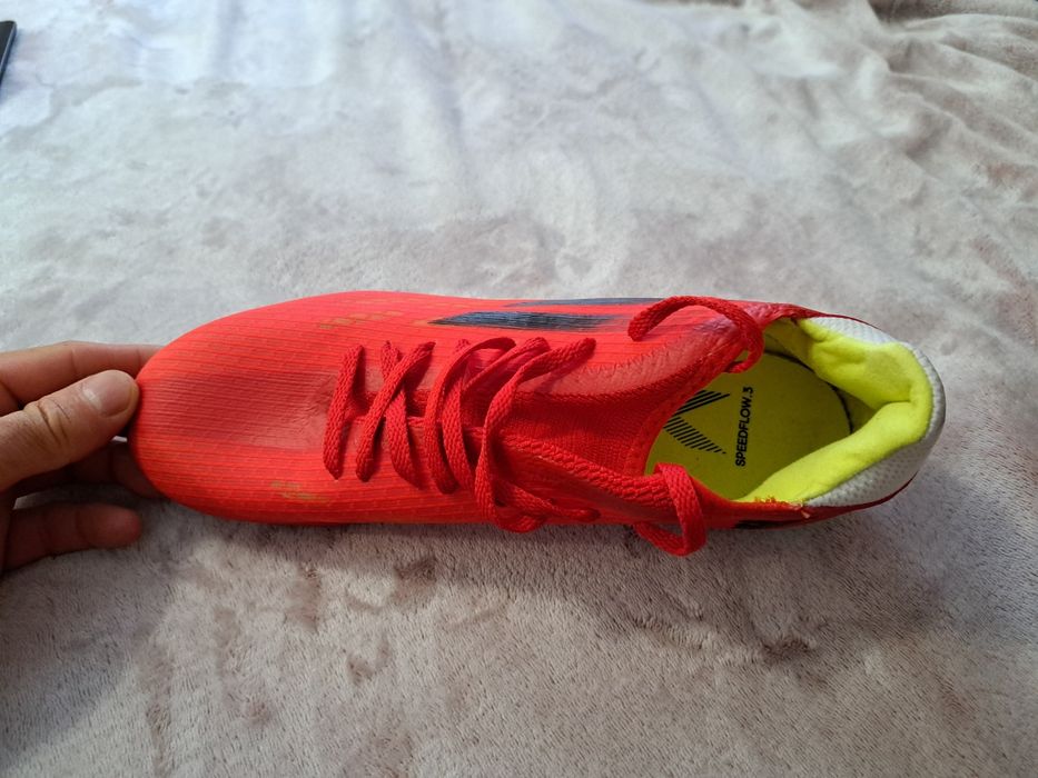 Ghete fotbal adidas noi