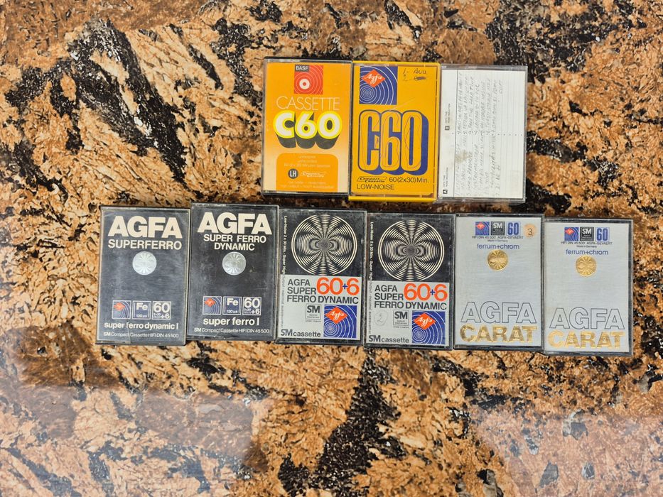 Vând 9 casete audio originale Agfa, cu durata de 60 de minute