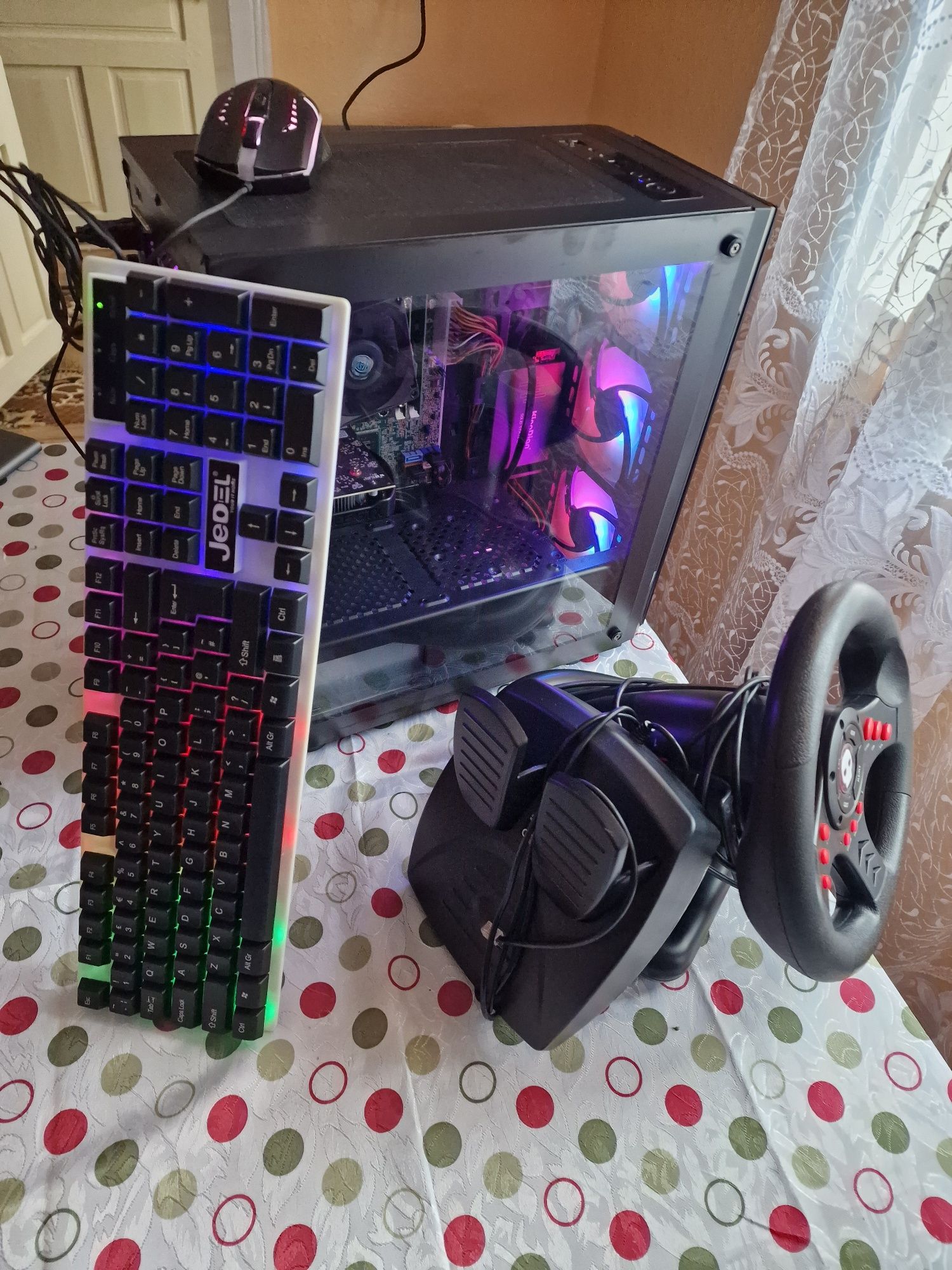 Unitate PC  / intel i5 / GTX 1650 4GB / cu Tastatură/mouse/volan