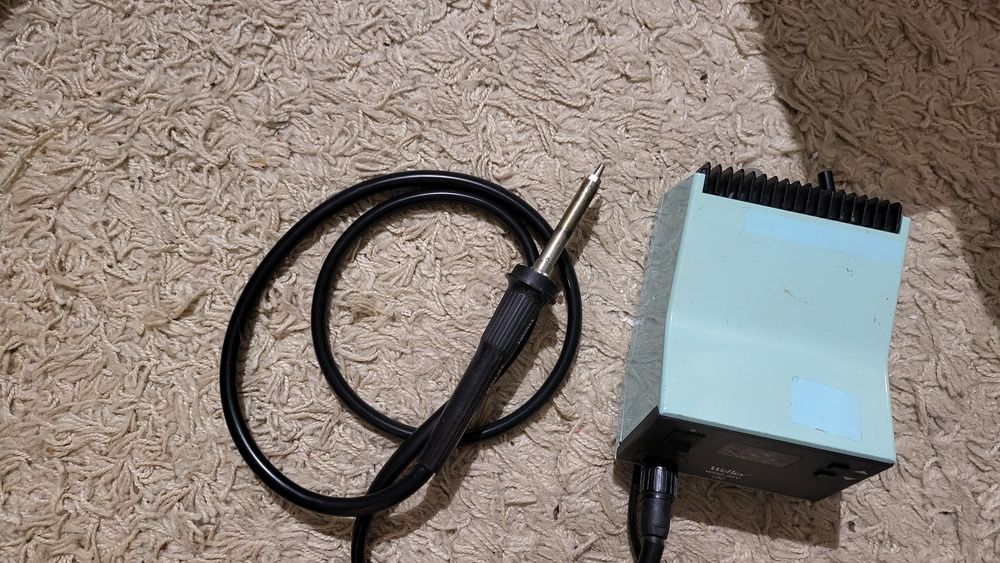 Станция за разпояване Weller WDD 80V desoldering