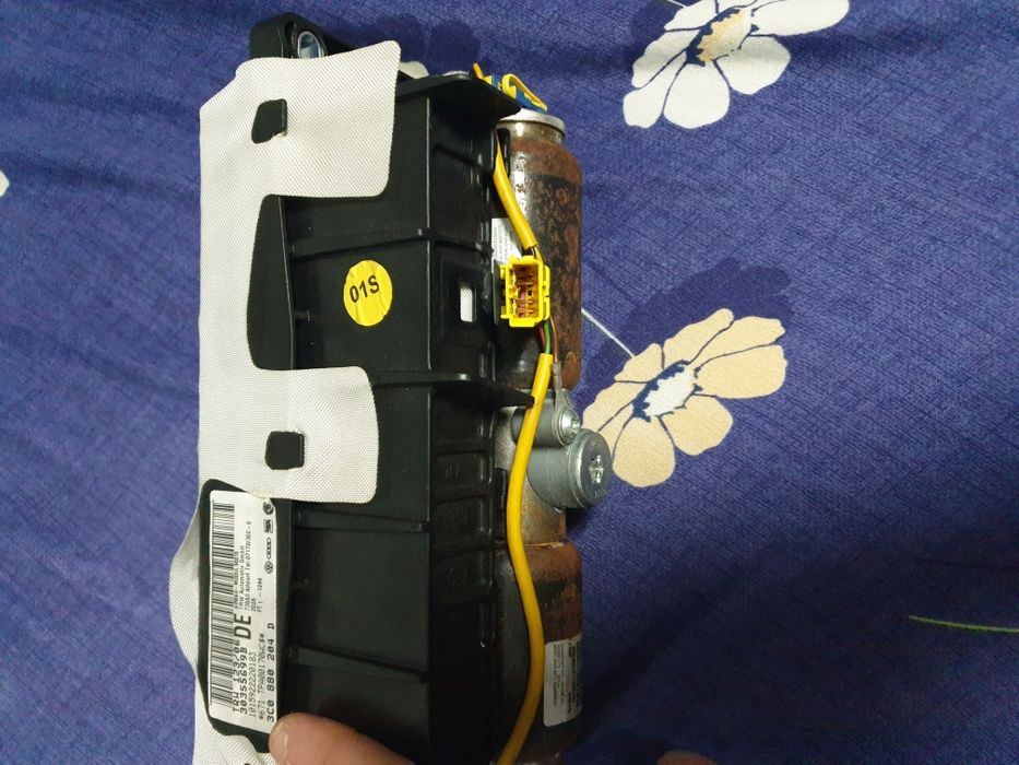 Vând volan passat b6+  airbag planta de bord