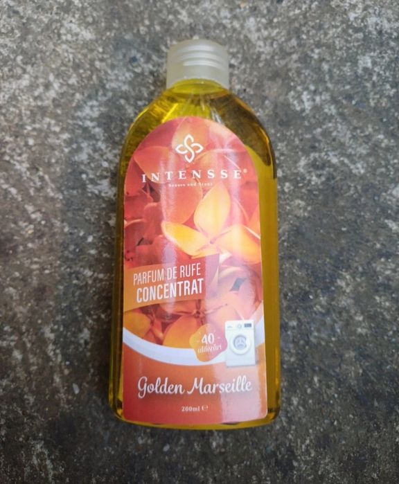 8 buc parfum de rufe