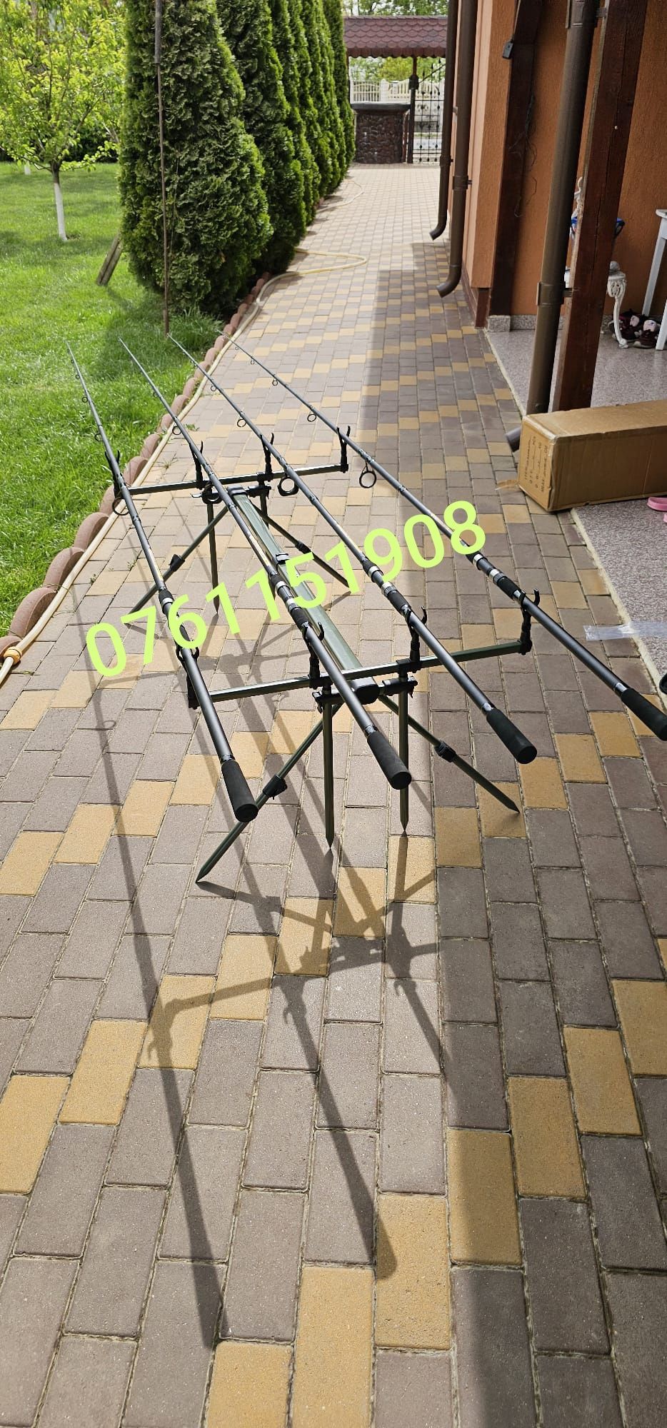 Suport Rodpod Rod pod  + 4 Lansete de CRAP 3,6m FL 3,5LBS din 3 buc