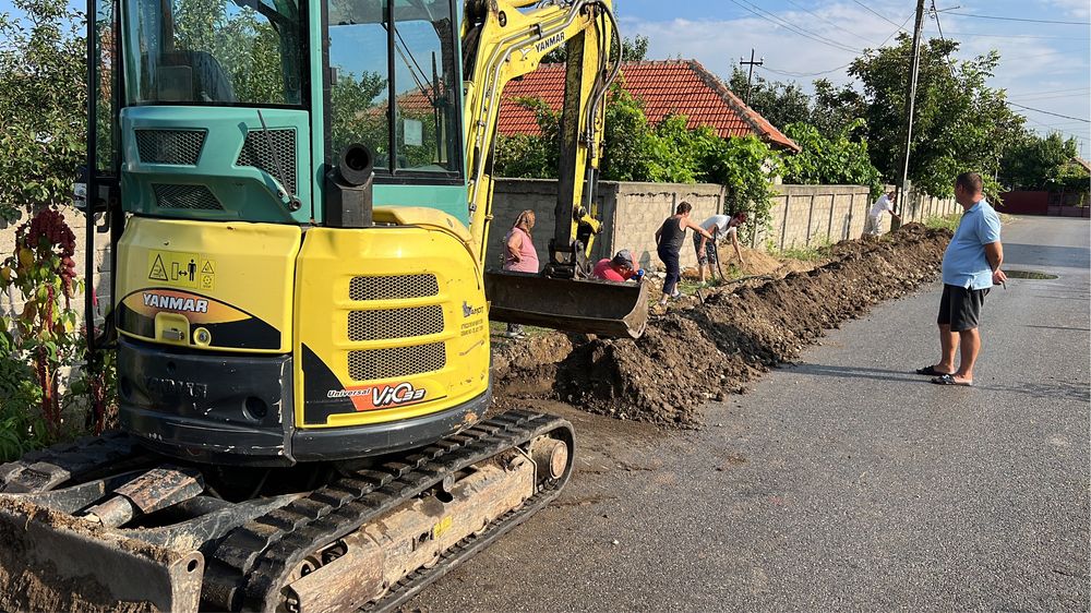 Inchiriez miniexcavator, excavator