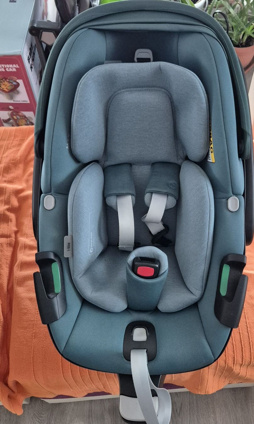 Scoica auto pentru copii Maxi-Cosi Pebble 360 I-Size Essential Green