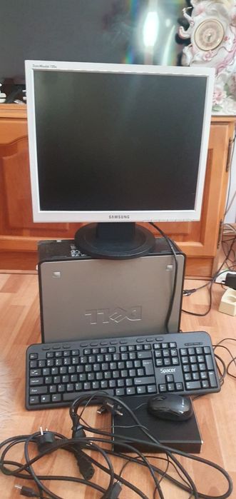 Vând laptop Samsung