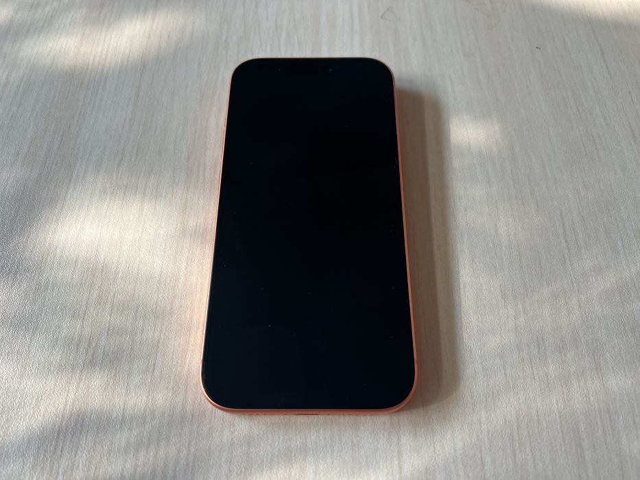 Продавам Apple iPhone 17 Pro 256GB