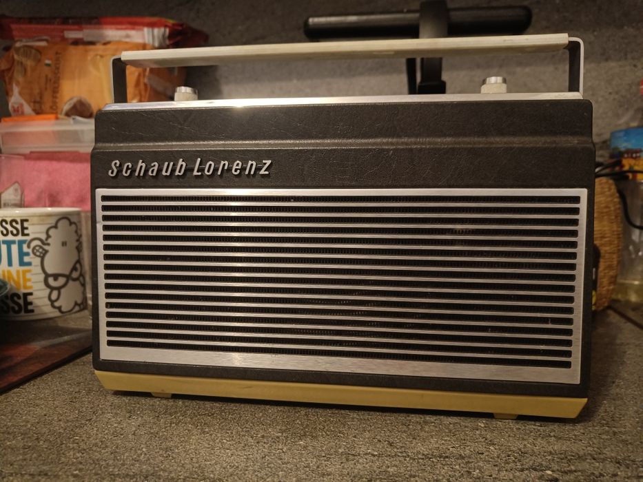 Aparat radio Schaub Lorenz Touring80