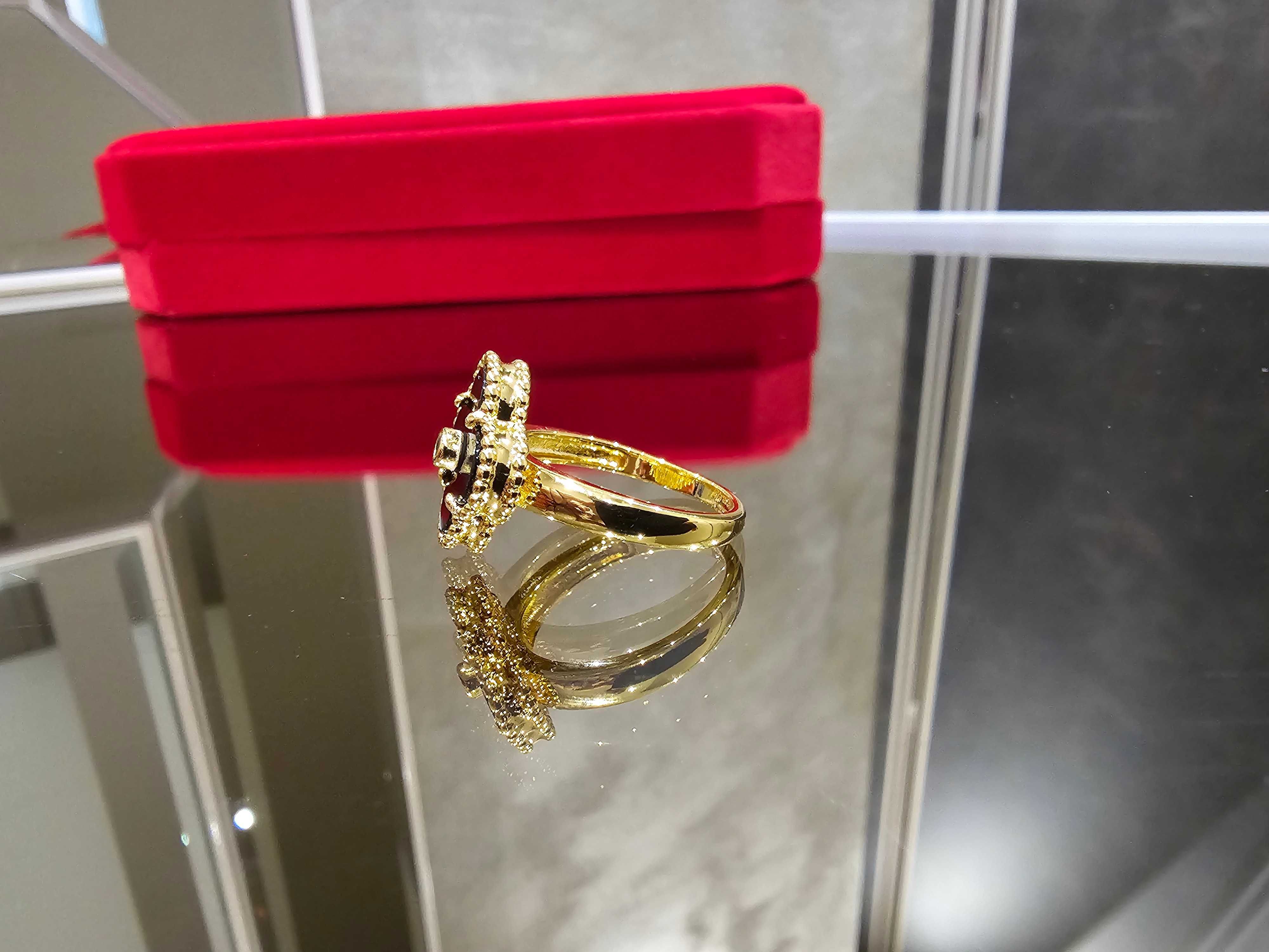 Van Cleef & Arpels VCA Gold Black Onyx Diamond Alhambra Дамски Пръстен