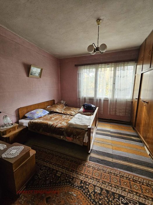 Продава се Къща в София, Хаджи Димитър - 170 кв.м за 3821 €/кв.м - Снимка #2