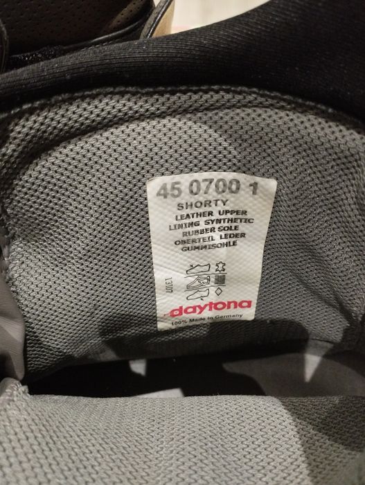 Vând cizme moto piele mărimea 45