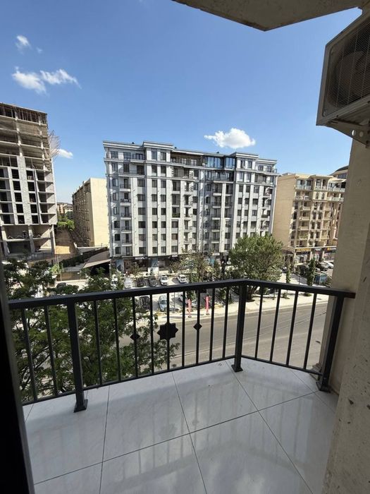 Продаю квартиру в Мирза Улугбекском районе Новостройка 2х комнатная