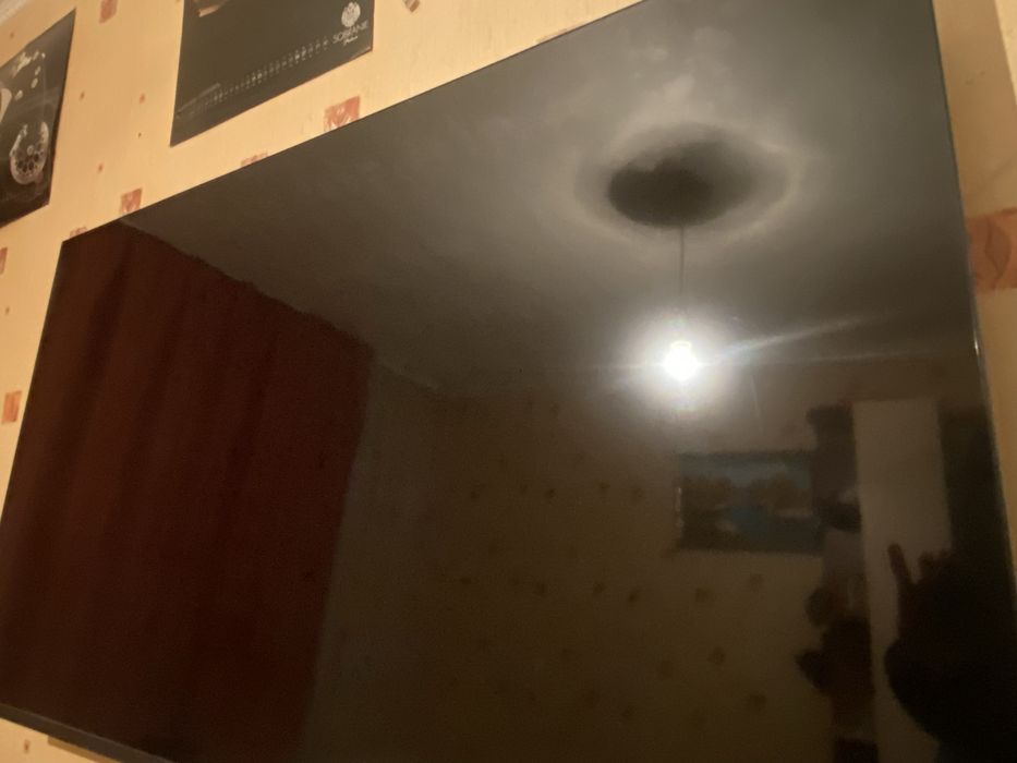 Продам телевизор Smart Artel.