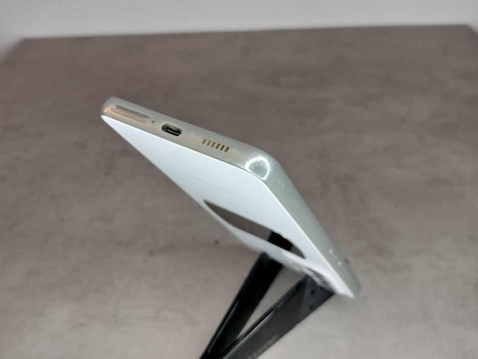 Samsung Galaxy A53 5G - 6gb RAM, 128gb stocare