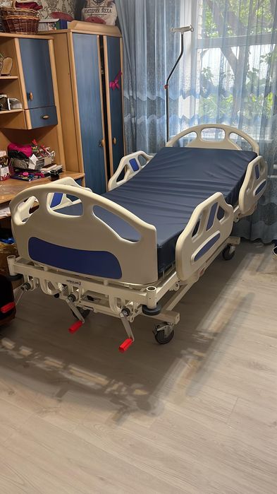 Кровать медицинская