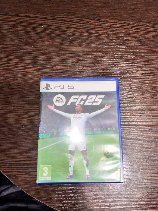 Продам диск фк 25 для пс5