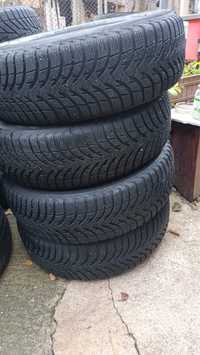 Продавам 4бр зимни гуми 175/65R15 Michelin