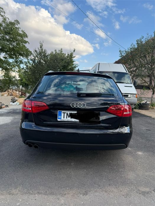 Vand audi a4 b8.
