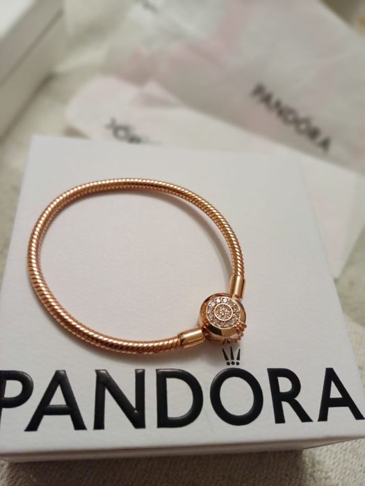 vind bratara Pandora