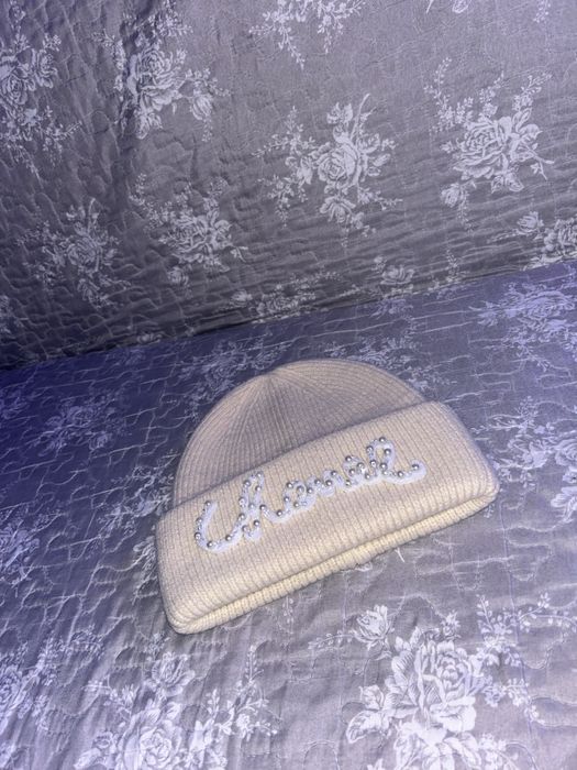 Fesuri/Beanies pentru femei