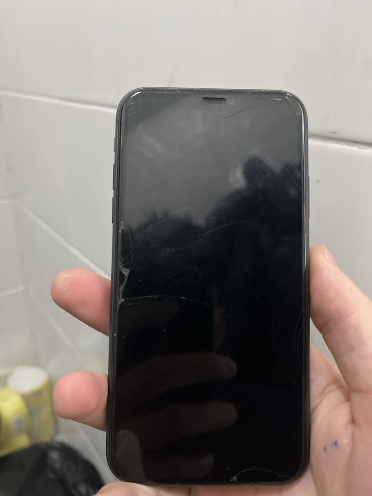 Iphone 11 сатылады