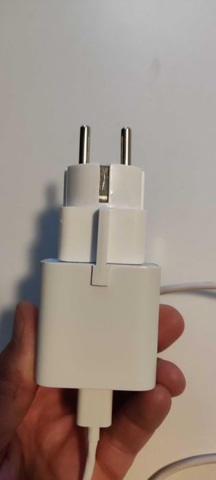 Google Chromecast G454V HD Streaming Device with Google TV Snow White