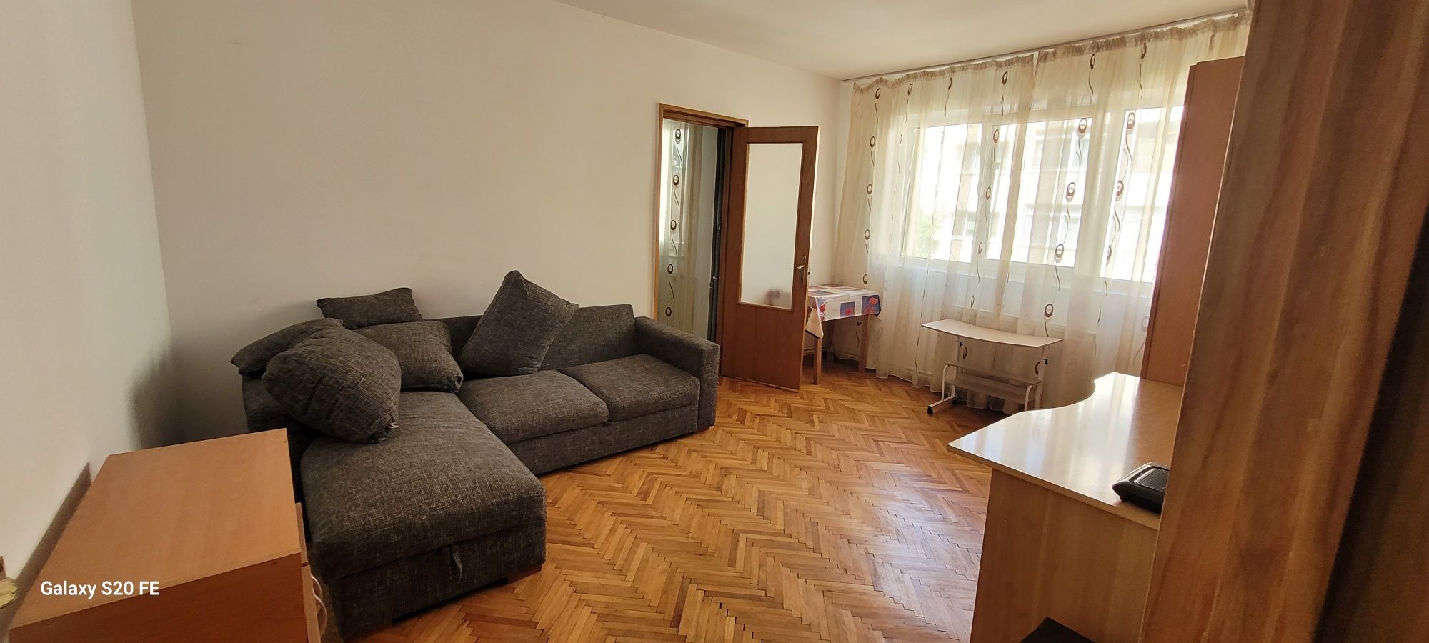 Ofer spre închiriere apartament cu 2 camere în G Enescu
