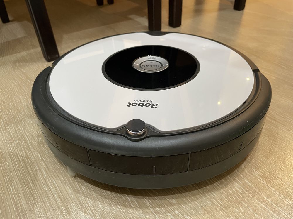 Робот - прахосмукачка, Robot Roomba 605