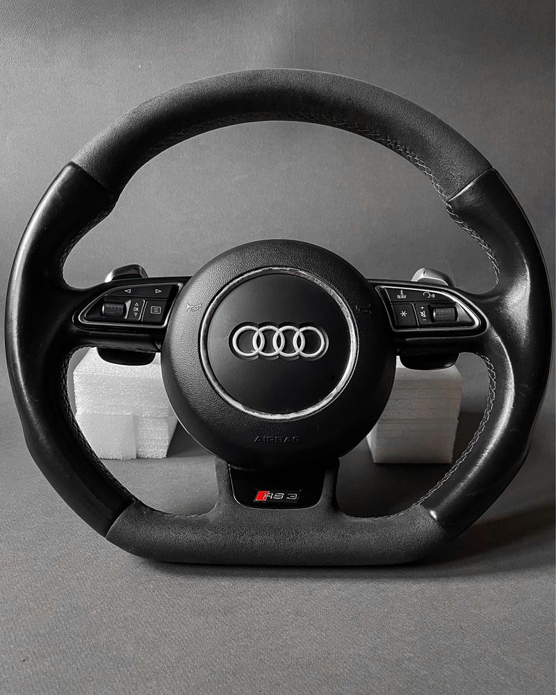Audi RS3/S3 8v Flat bottom steering wheel / Ауди РС/С3 8в скосен волан