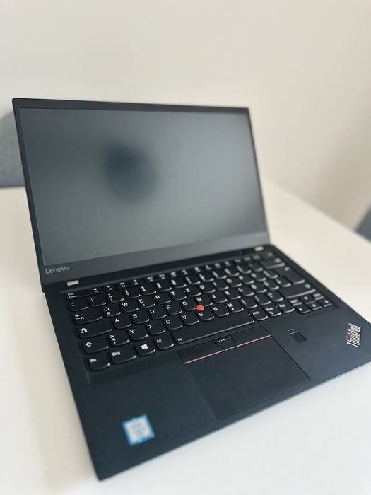 Laptop Lenovo X1 Carbon Gen 5, i7-6600U, 8GB, SSD 256 - STARE BUNA