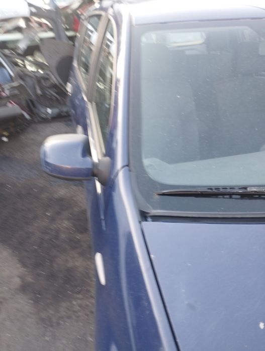 Capota bara fata far aripa Dacia Sandero