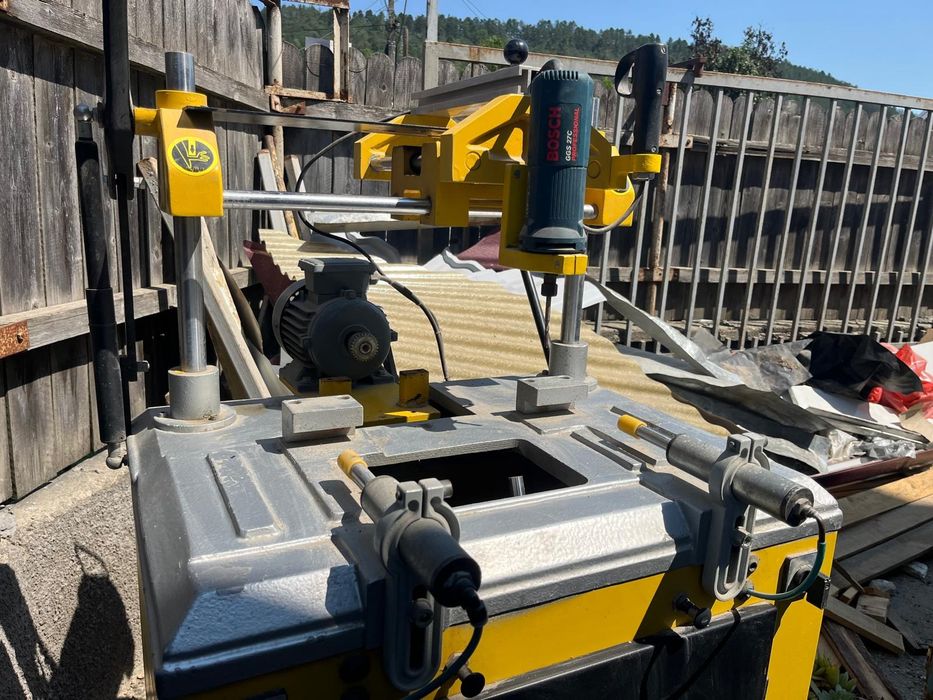 Mașinărie pantograf